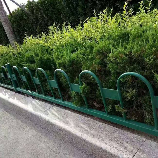 公園草坪護(hù)欄
